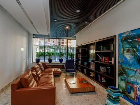 квартира за адресою Євгена Коновальця вул. (Щорса), 26-А