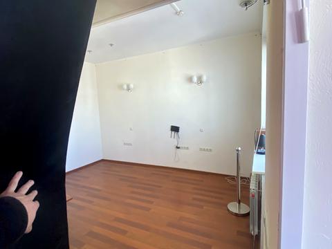 комерційна за адресою Єлизавети Чавдар вул., 1