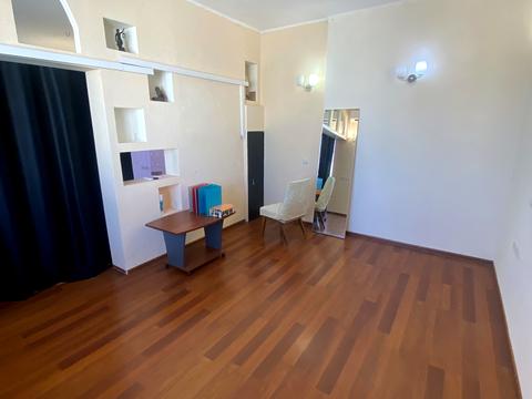 комерційна за адресою Єлизавети Чавдар вул., 1