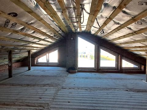 будинок за адресою Головна