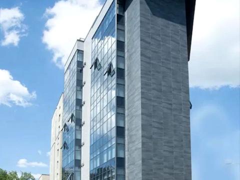 комерційна за адресою Михайла Бойчука вул. (Кіквідзе), 44А