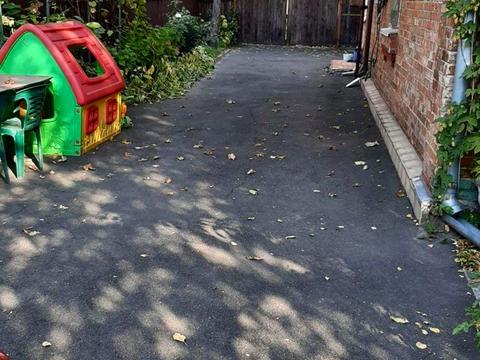 будинок за адресою Данила Щербаківського вул. (Щербакова)