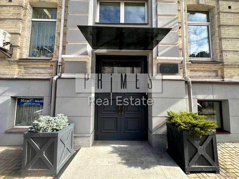 комерційна за адресою Олександра Кониського вул., 80