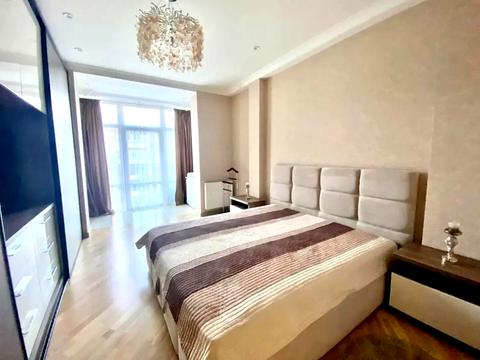 квартира по адресу Владимира Моссаковского ул. (Клари Цеткін), 7