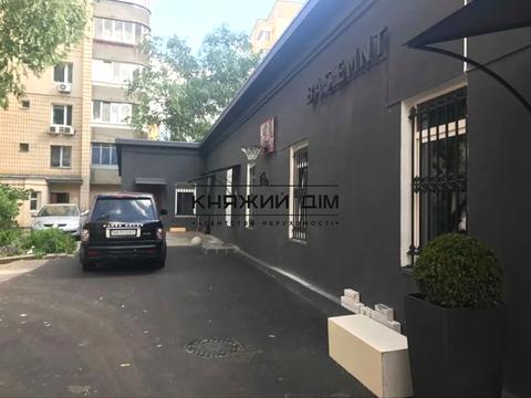 коммерческая по адресу Ивана Мазепы ул. (Январского Восстания), 10