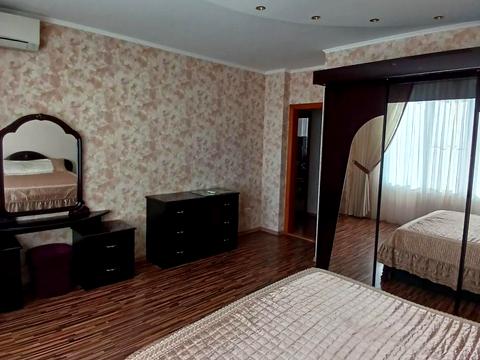 квартира за адресою Тополина вул., 14/1