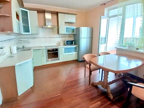 квартира за адресою Саперно-Слобідська вул., 10