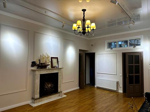 комерційна за адресою Павла Зеленого вул. (Коблевська), 7