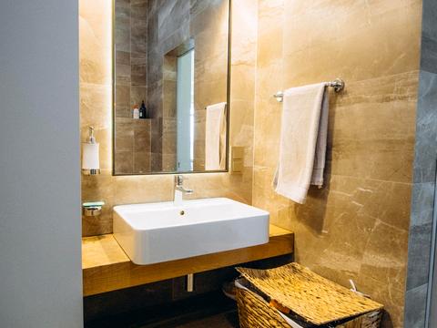 квартира за адресою Ділова вул. (Димитрова), 4