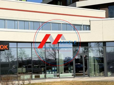 комерційна за адресою Дніпровська набережна вул., 15-Д