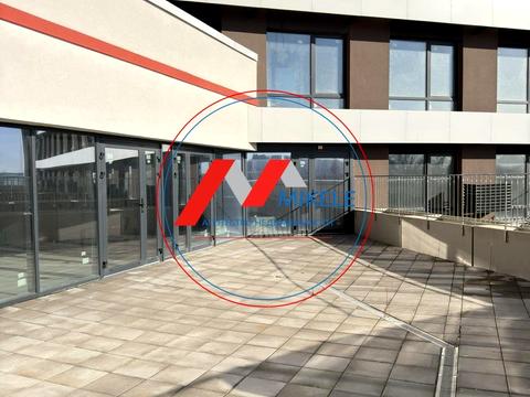 комерційна за адресою Дніпровська набережна вул., 15-Д