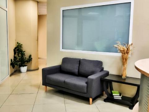 коммерческая по адресу Глинки ул. (Глинки), 2