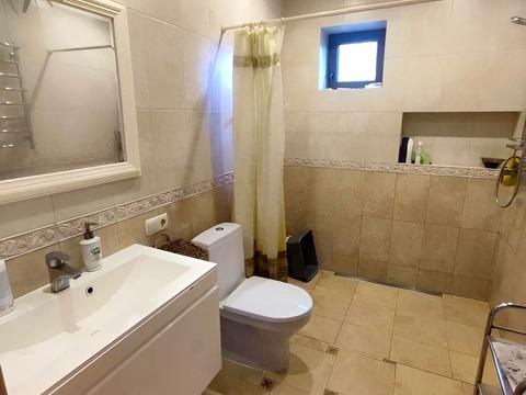 будинок за адресою с. Ревне, Гагаріна