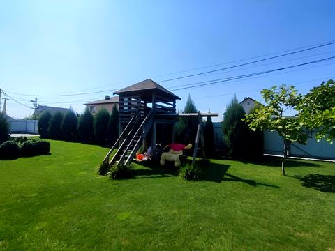 будинок за адресою с. Ревне, Гагаріна