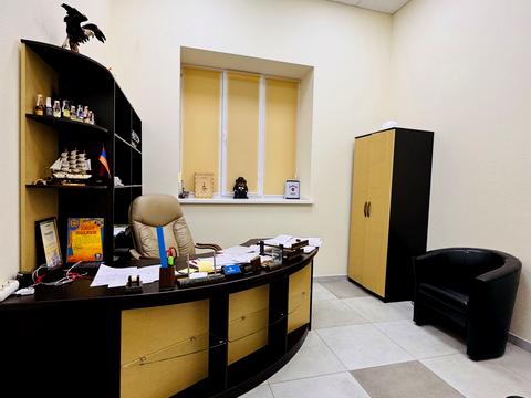 комерційна за адресою Нагірна вул., 6а