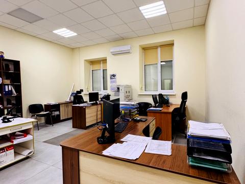 комерційна за адресою Нагірна вул., 6а