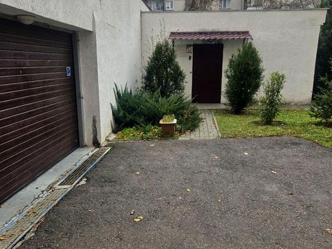 комерційна за адресою Фонтанська дорога вул. (Перекопской дивизии улица), 16/8