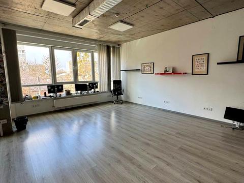 коммерческая по адресу Камʼянецька ул., 1а