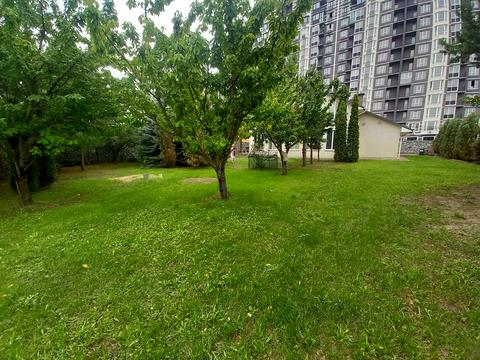 участок по адресу Леси Украинки ул.