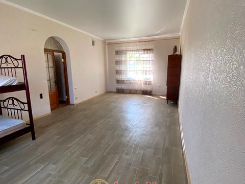 будинок за адресою Донецька вул., 1