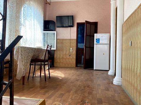 будинок за адресою Донецька вул., 1