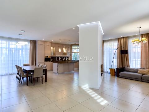 дом по адресу Киев, Смородиновая ул., 166