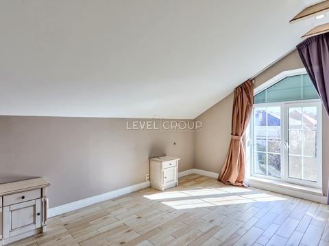 дом по адресу Киев, Смородиновая ул., 166