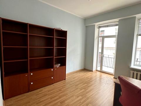 комерційна за адресою Шота Руставелі вул., 33-Б