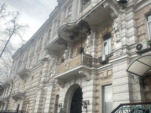 квартира за адресою Садова вул., 11