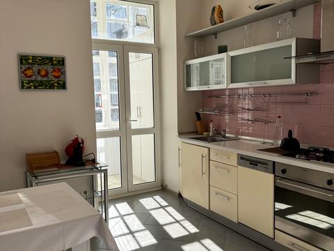 квартира за адресою Заньковецької вул., 5/2