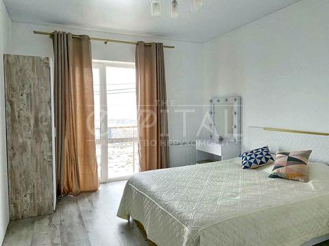 будинок за адресою с. Пухівка, Центральна, 1