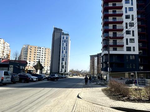 паркомісце за адресою Під Голоском вул., 17в