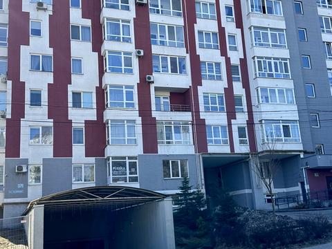 паркомісце за адресою Під Голоском вул., 17в