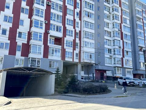 паркомісце за адресою Під Голоском вул., 17в