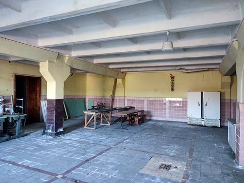 комерційна за адресою Промислова, 4