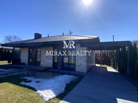 будинок за адресою Інтернаціональна