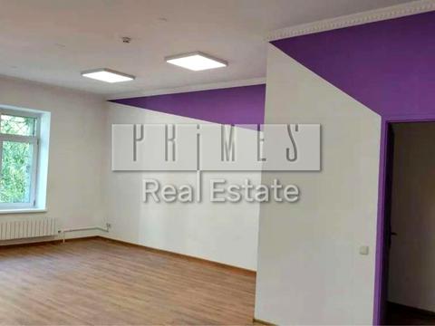 комерційна за адресою Київ, Анни Ахматової вул., 50