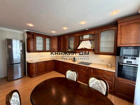 квартира за адресою Миколи Бажана просп., 1-А