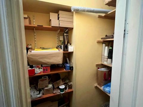 коммерческая по адресу В'ячеслава Чорновола, 25