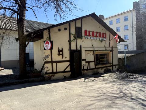 комерційна за адресою Володимирська вул., 69