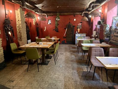 комерційна за адресою Володимирська вул., 69