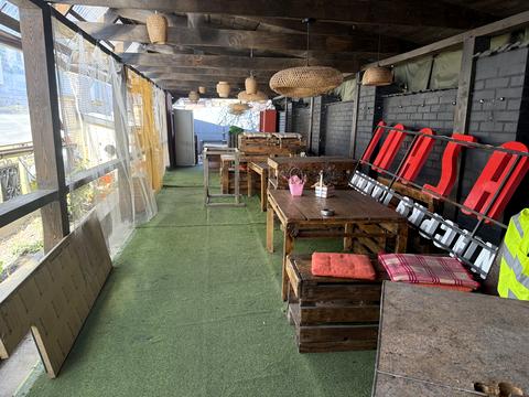 комерційна за адресою Володимирська вул., 69