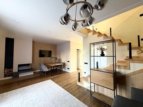 дом по адресу Лунная ул.