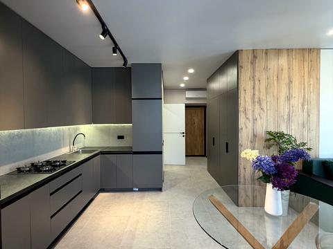 квартира по адресу Героев Небесной Сотни просп., (Будинок 14/4)