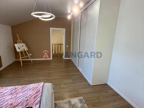 дом по адресу Володимира Великого