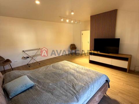 дом по адресу Володимира Великого