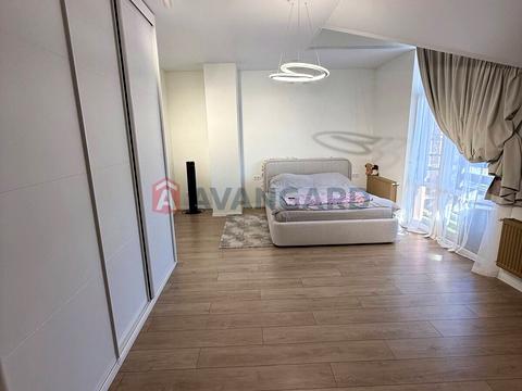 дом по адресу Володимира Великого