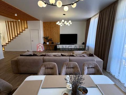 дом по адресу Володимира Великого