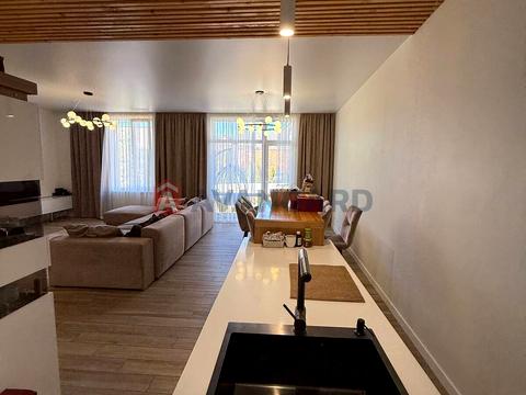 дом по адресу Володимира Великого