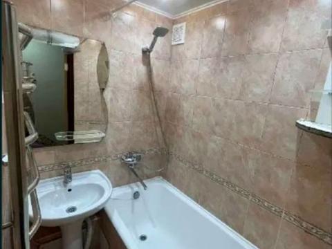 квартира за адресою Амвросія Бучми бульв., 6-Г